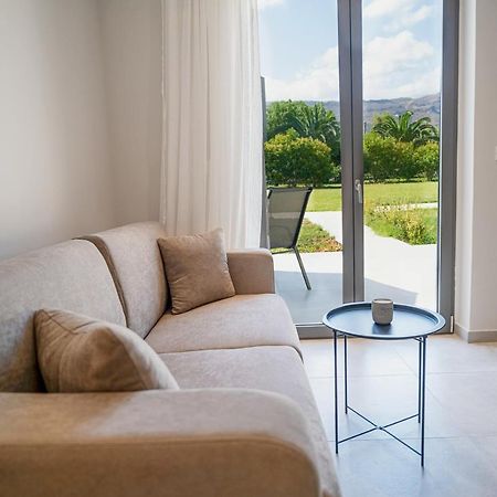 Sweven Luxury Apartments Souda Luaran gambar