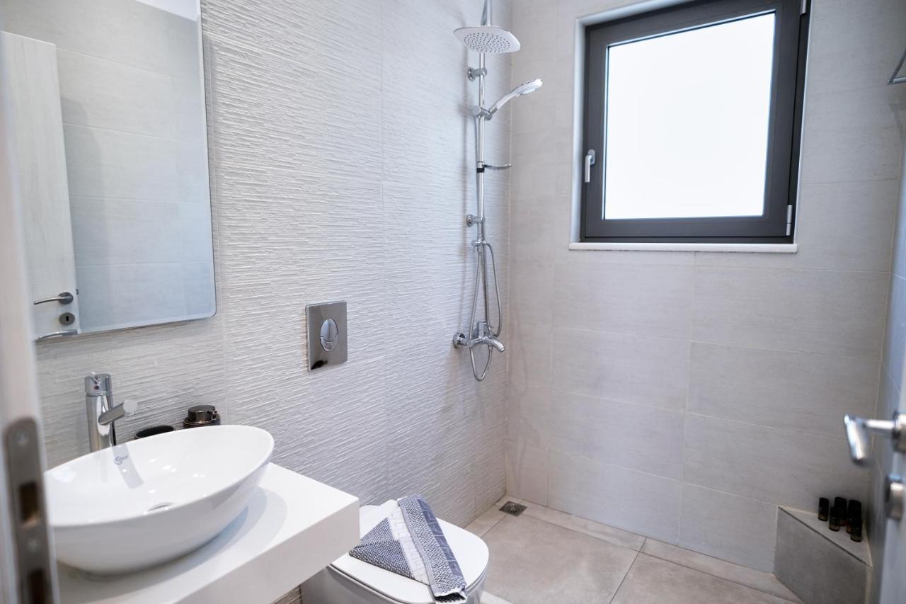 Sweven Luxury Apartments Souda Luaran gambar