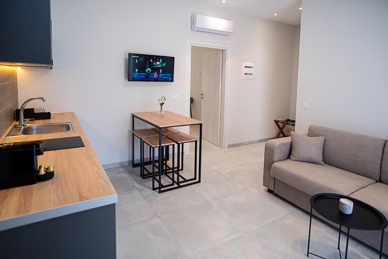 Sweven Luxury Apartments Souda Luaran gambar