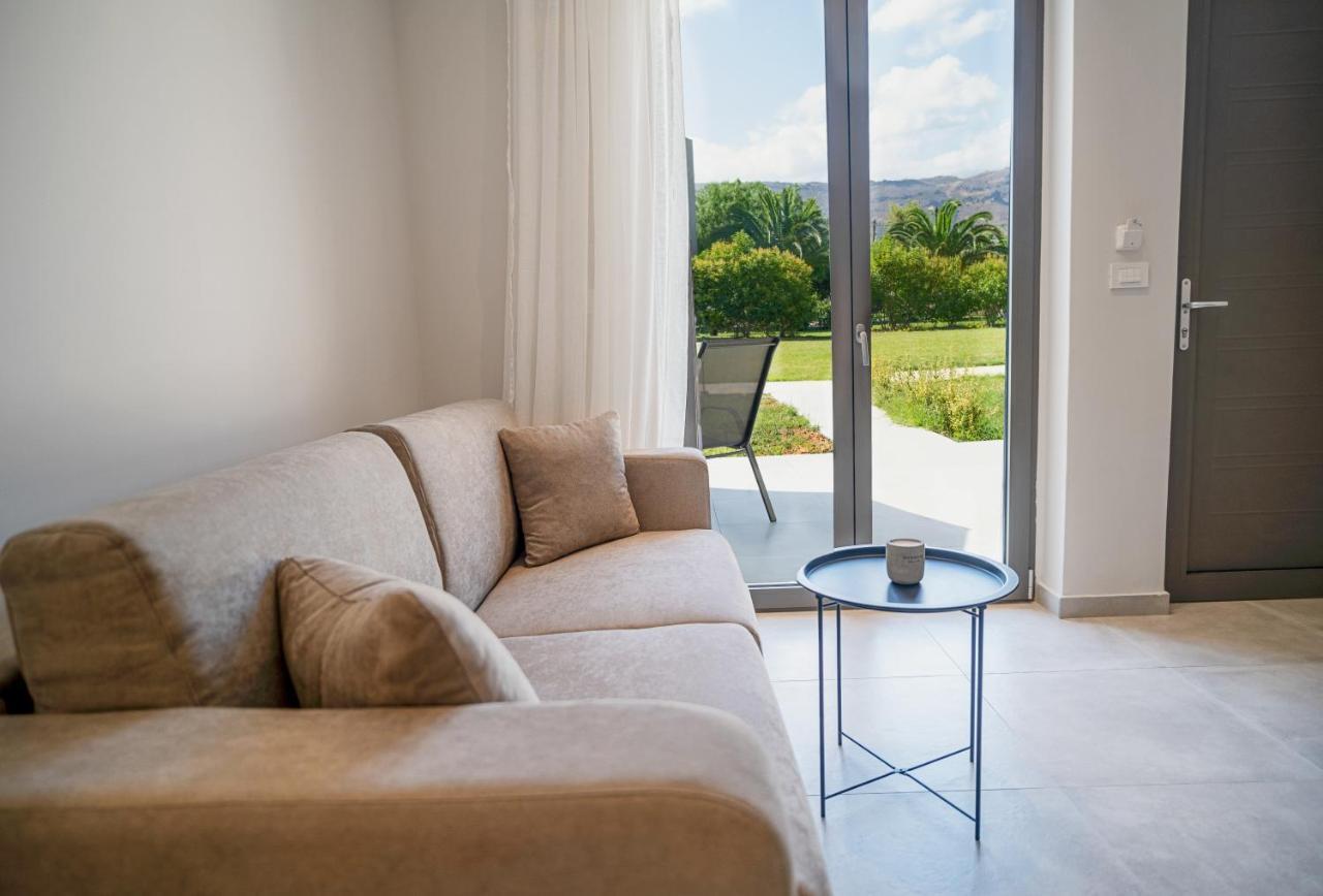 Sweven Luxury Apartments Souda Luaran gambar